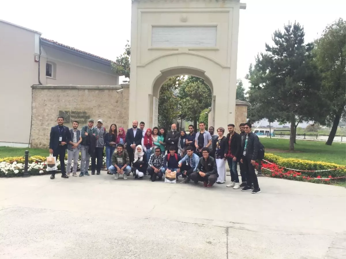 Yabancı Uyruklu Öğrencilerden İstanbul Gezisi