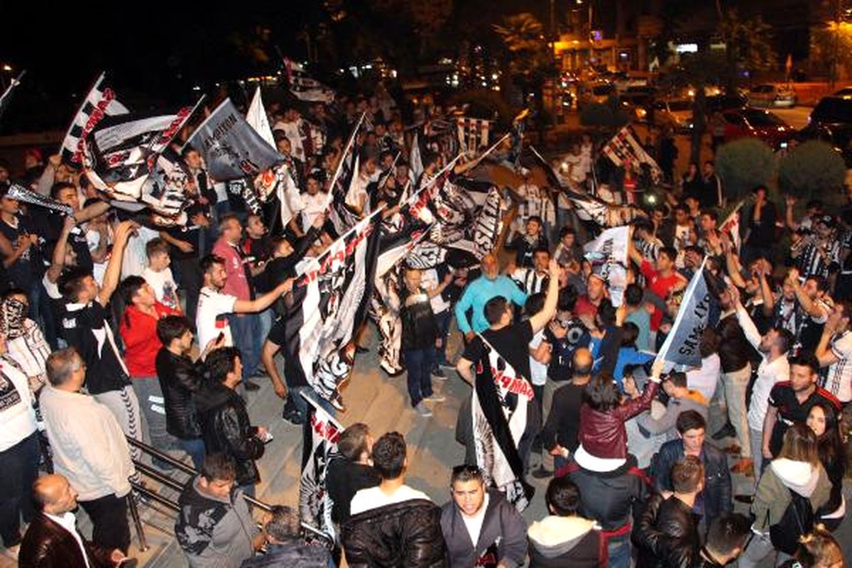 Zonguldak\'ta Beşiktaş\'ın Şampiyonluğu Kutlandı
