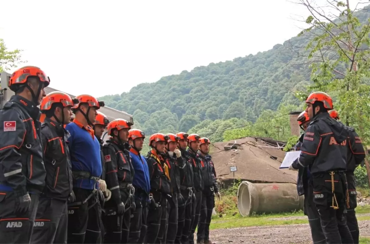 Afad Ekipleri İnsarag Kapsamında Eğitim ve Tatbikatlara Devam Ediyor