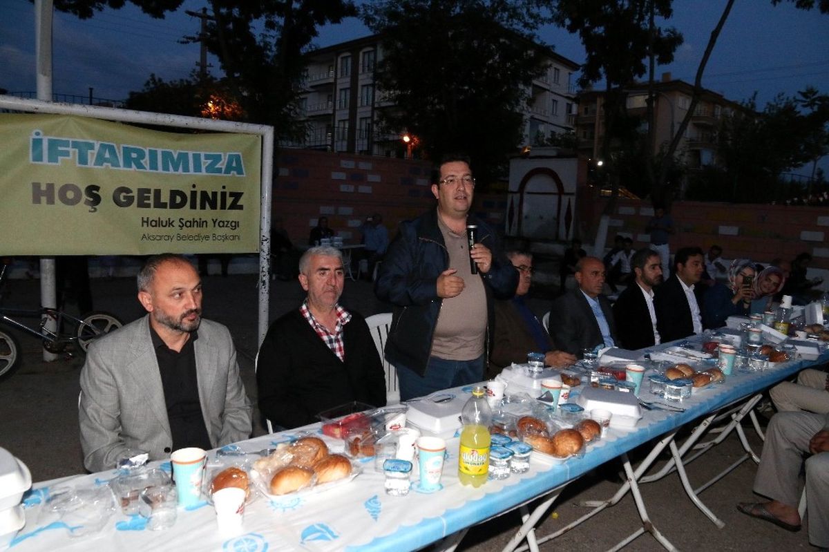 Aksaray\'da Mahalle İftarı
