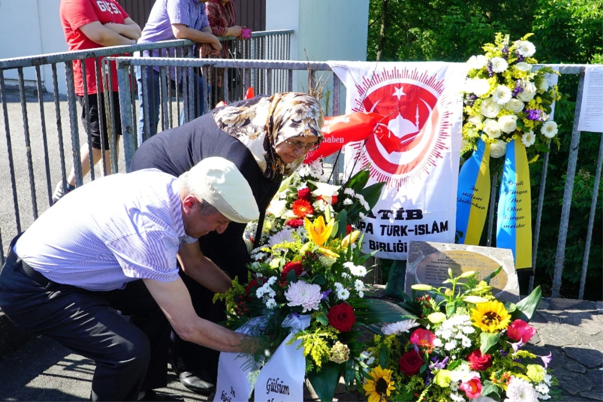 Almanya\'da Katledilen 5 Türk Anıldı