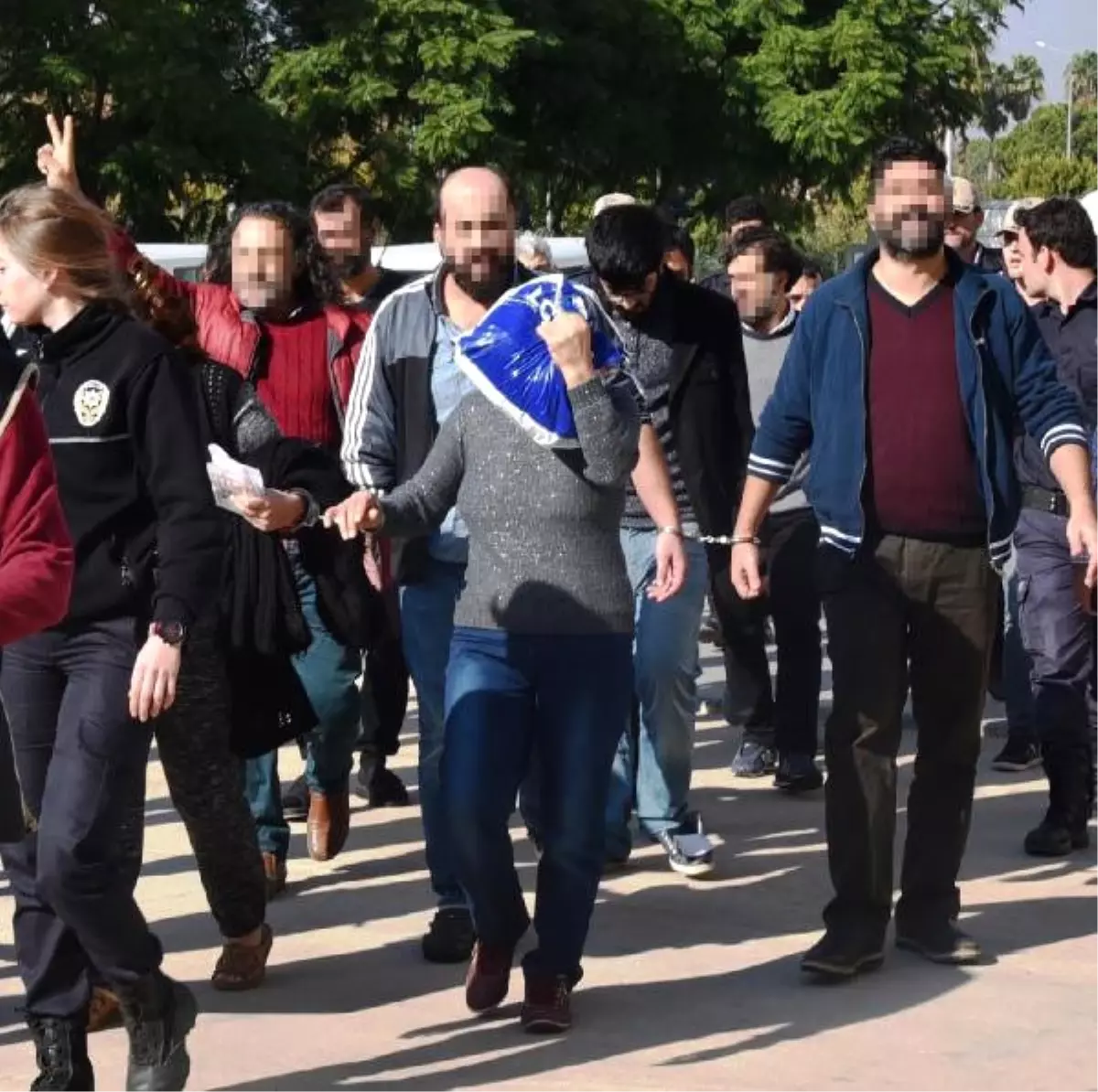 Arşiv Görüntü) PKK\'lı Bombacı, Gerçek Adını Mahkemede Açıkladı