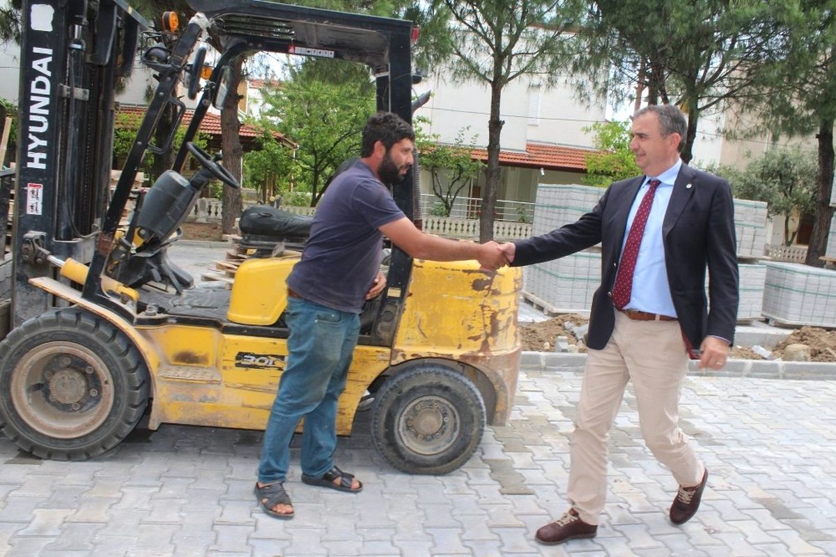 Ayvalık\'ta Bayram Hazırlığı Erken Başladı