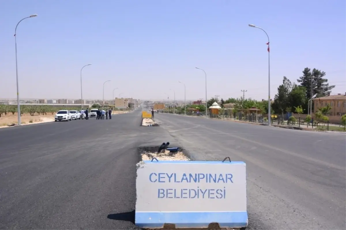 Ceylanpınar\'ın Dört Bir Yanına Asfalt Serimi Yapıldı