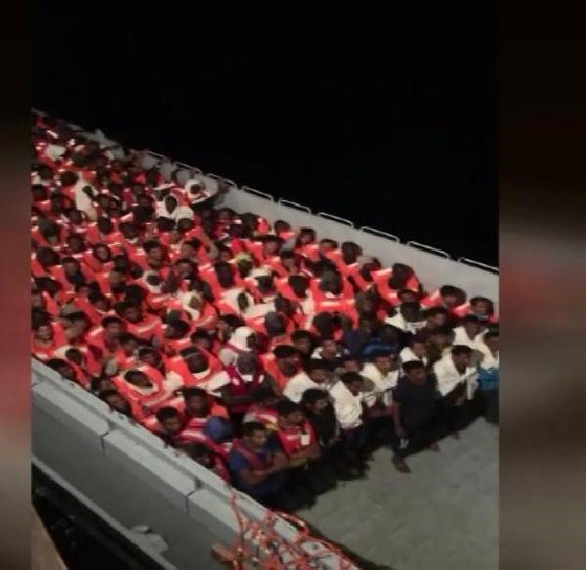 Dha İstanbul - 466 Göçmeni Ölümden Türk Gemisi Kurtardı