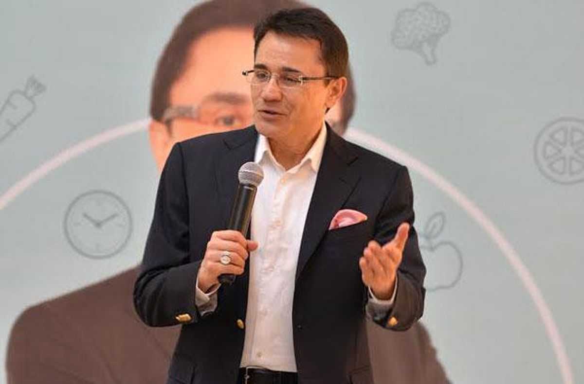 Ender Saraç: "İftar Sofrasında Kurt Adam veya Kurt Kadın Oluyoruz"
