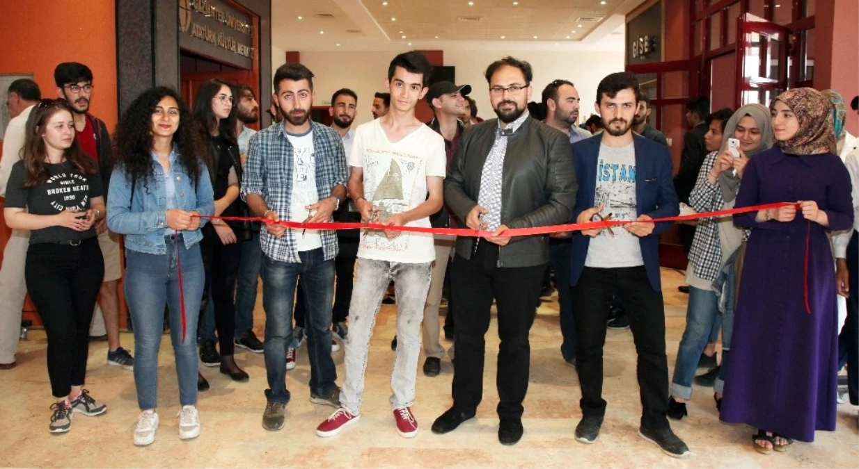 Gaziantep Üniversitesi Fotoğraf Topluluğu Öğrencileri Sergi Açtı