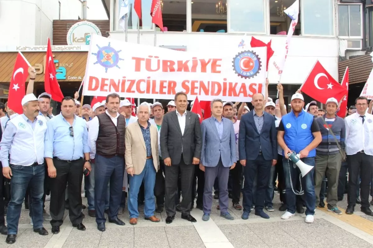 İzmir Deniz Ulaşımında Grev Tehlikesi