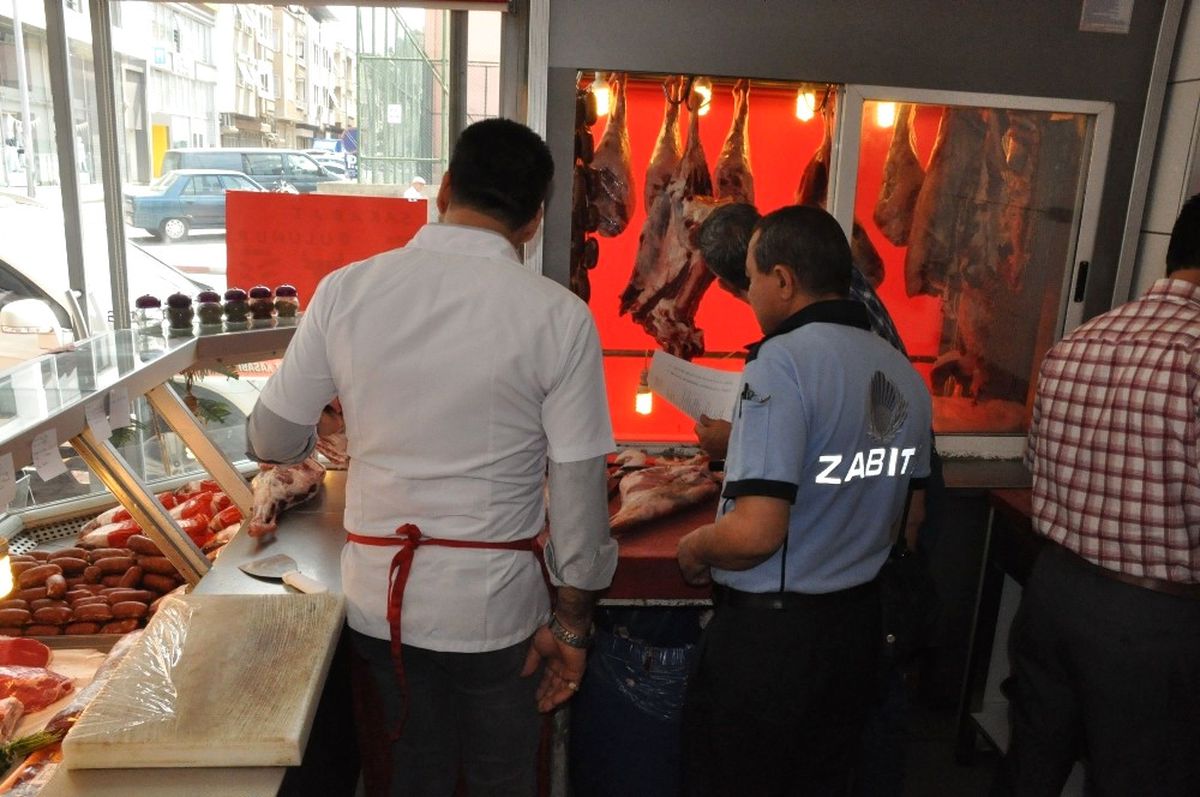 Nazilli\'de Zabıta ve Sağlık Birimleri Kasapları Denetliyor