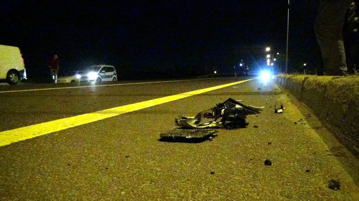 Otomobil Çarpıp Kaçtı: Anneanne Yaralandı, Torunu Öldü
