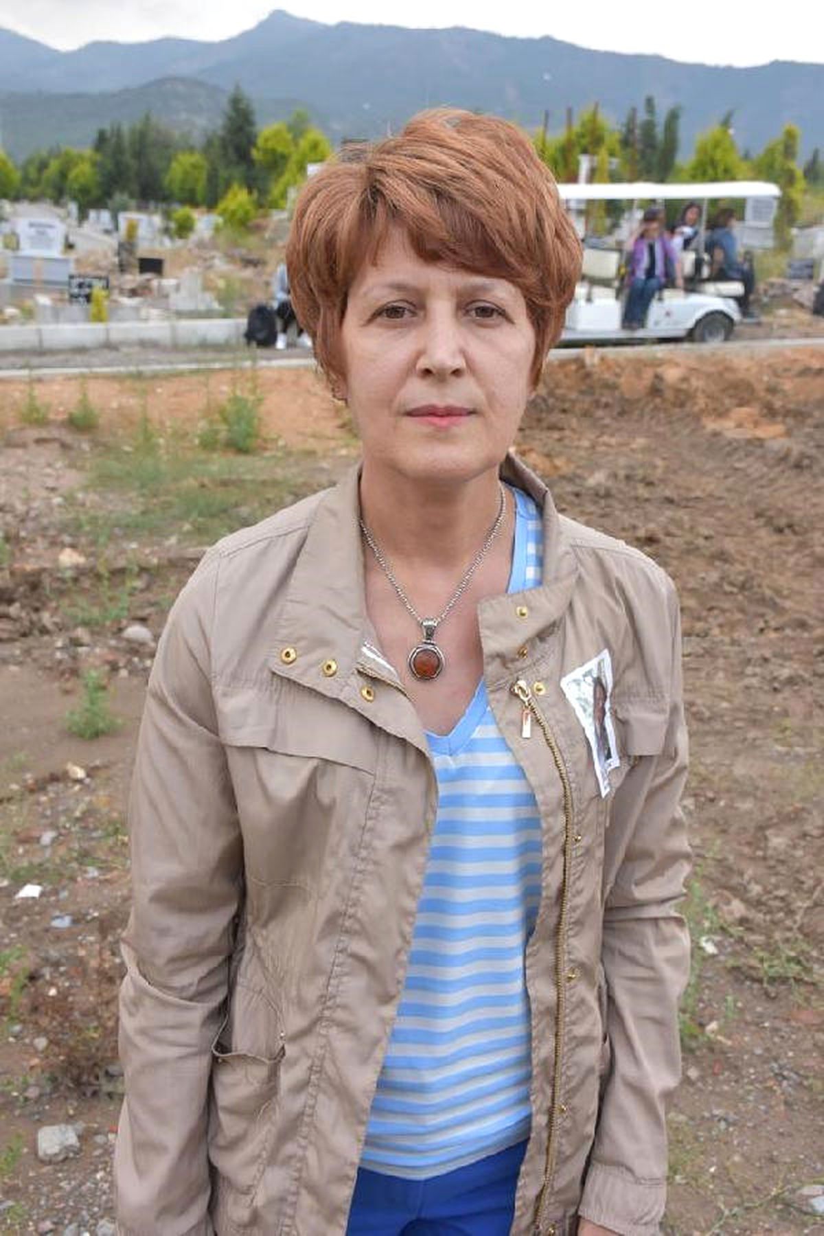 Safiye\'yi Son Yolculuğuna Kadınlar Uğurladı