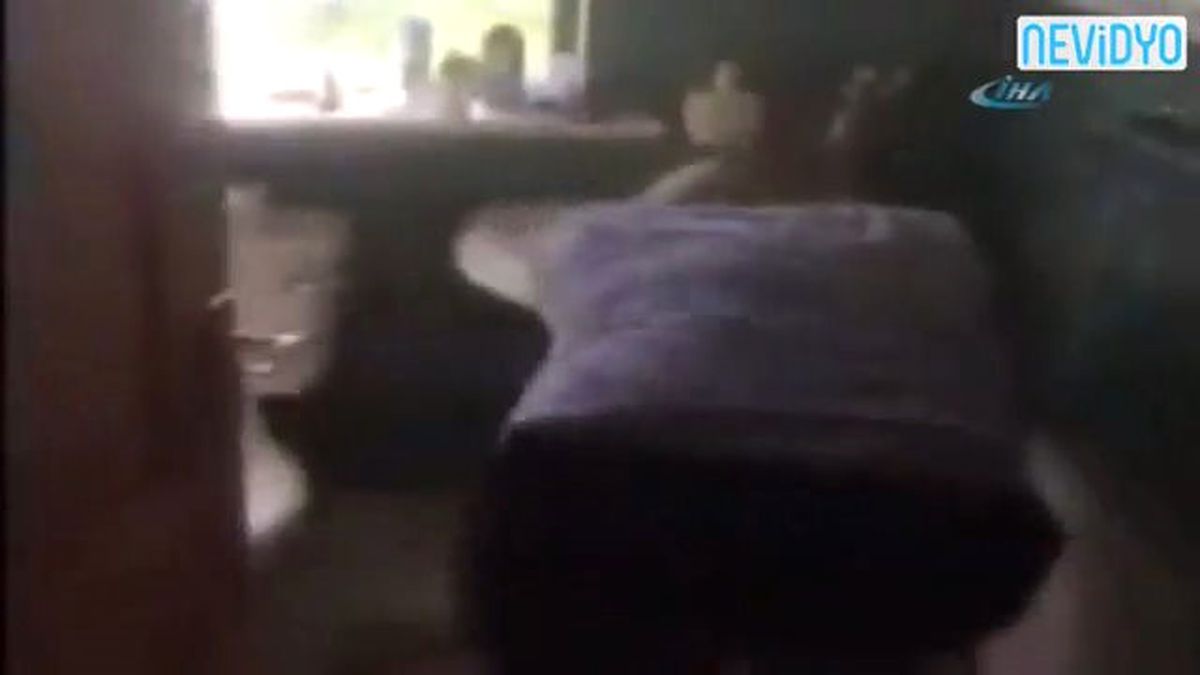Ablasını Bıkmadan Usanmadan Her Gün Korkuttu!