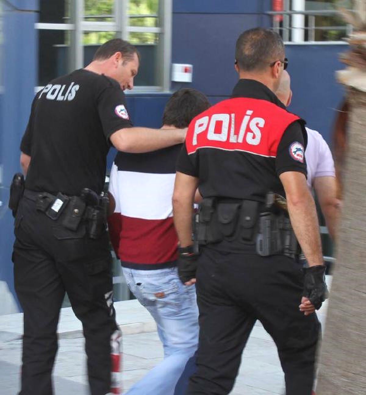 Ailesi Sevdiği Kızı İstemeyince İntihara Kalkıştı