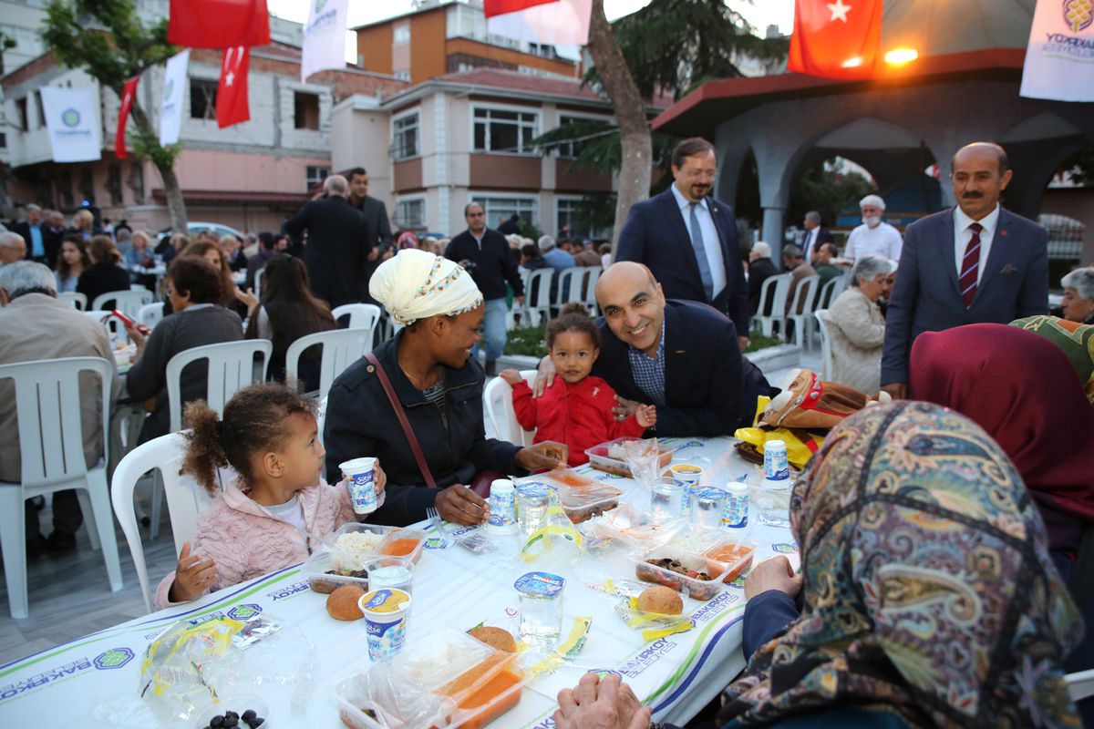 Bakırköylüler Mahalle İftarında Buluşuyor