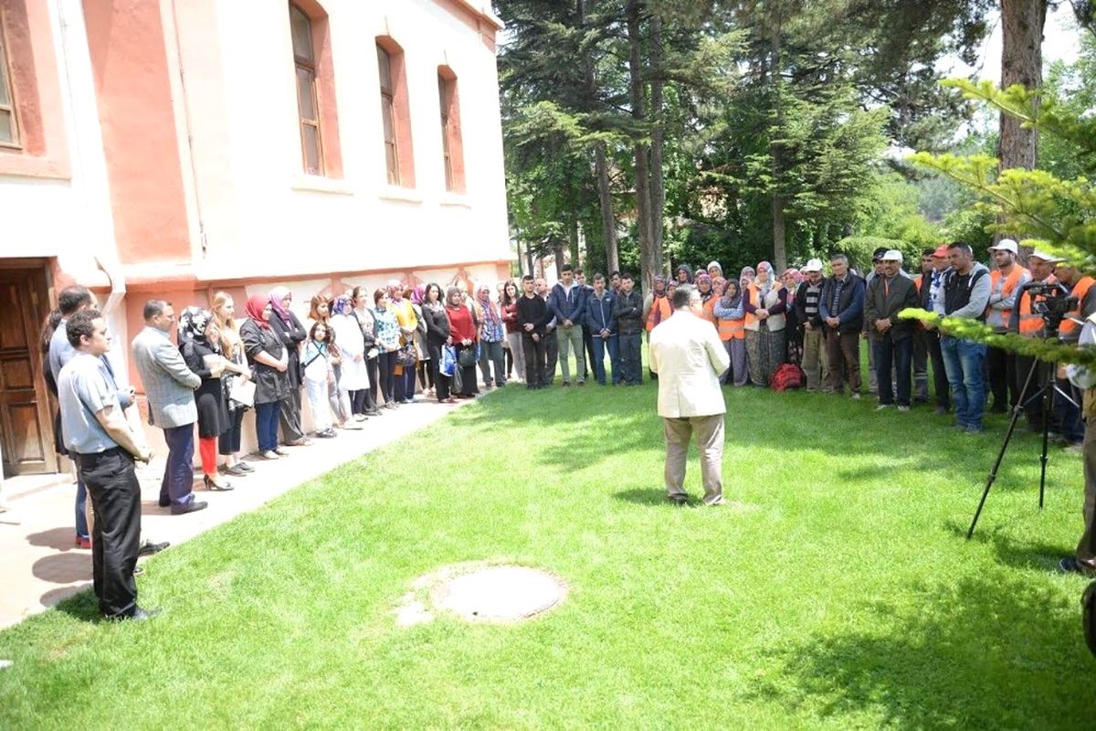 Bilecik Belediyesi\'nden Typ Çalışanlarına İhtiyaç Çeki Verildi