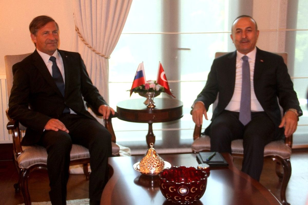 Çavuşoğlu-Erjavec Ortak Basın Toplantısı