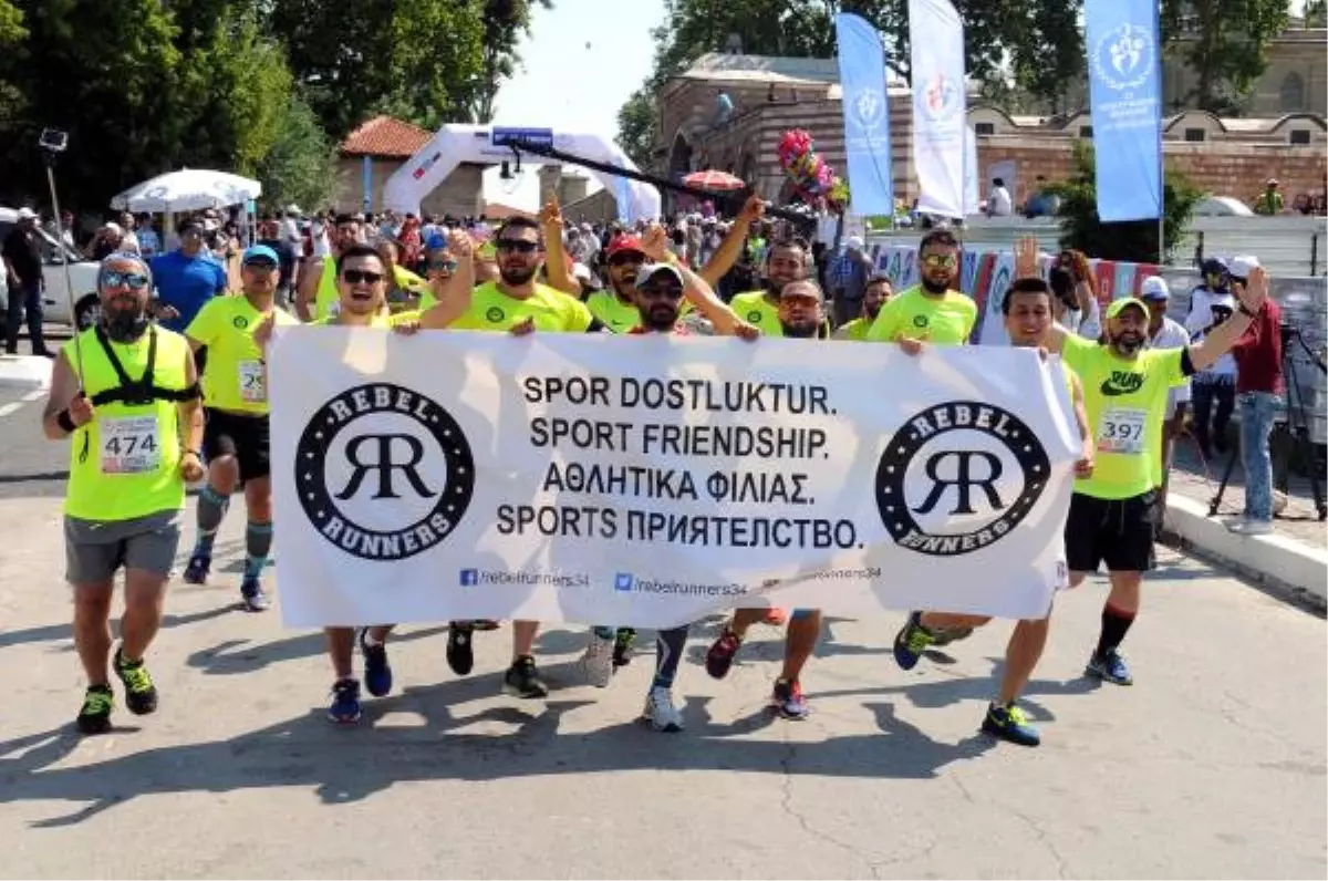 Dostluk Maratonu\'nda Yunanistan\'a Pasaportsuz Koşacaklar
