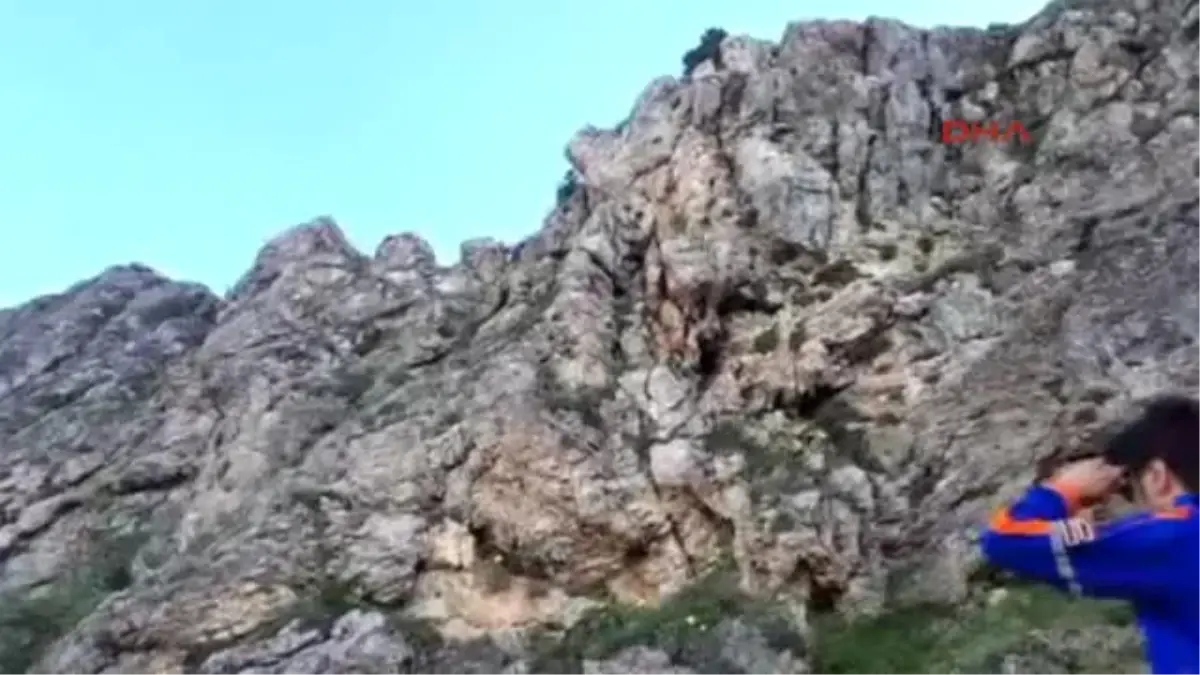 Erzincan\'da Keçi Kurtarma Operasyonu