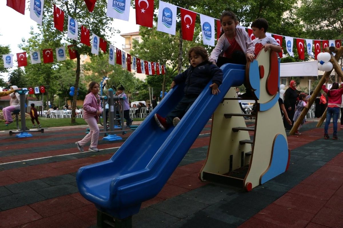 Eyüp\'te İftar Öncesi Toplu Açılış Şöleni