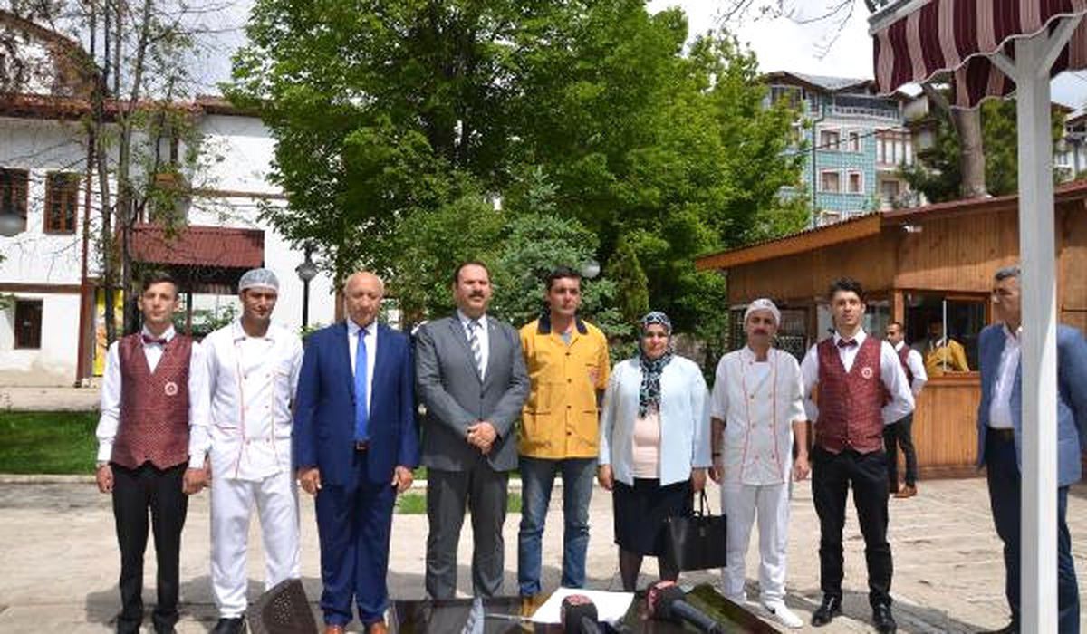 İnönü Konağı\'nın Çay Bahçesini Mahkumlar İşletecek