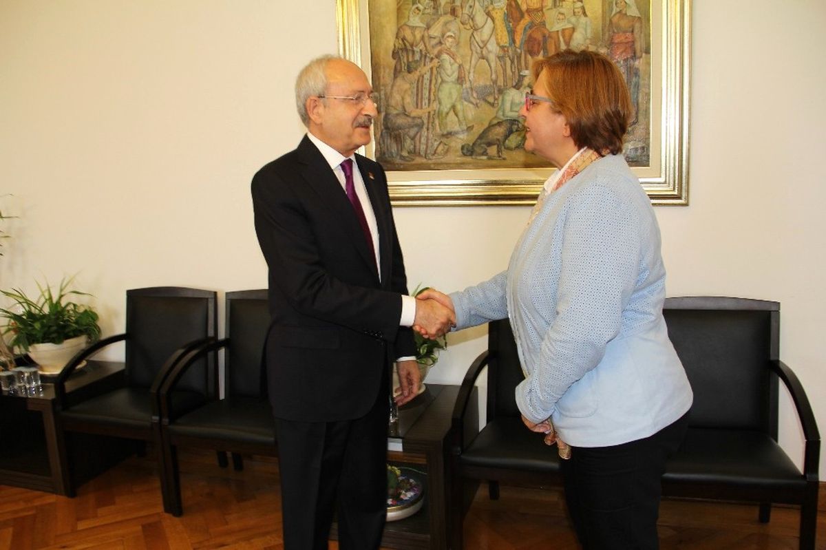 İzmir\'deki Sel Felaketi Kılıçdaroğlu\'nun Masasında