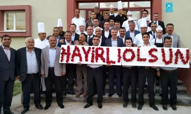 kayseri seker in ilk seker sofrasi bogazliyan seker fabrikasinda kuruldu son dakika