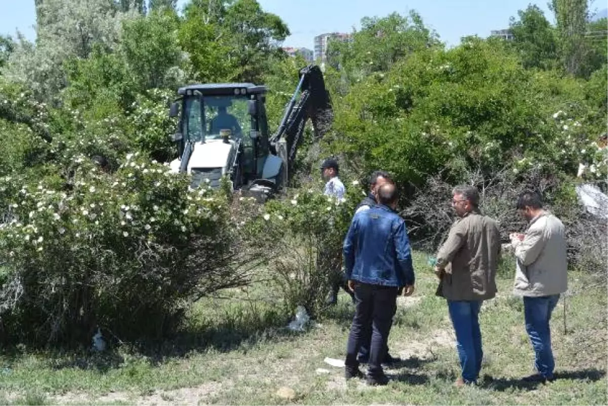 Kepçeyle Ceset Arandı