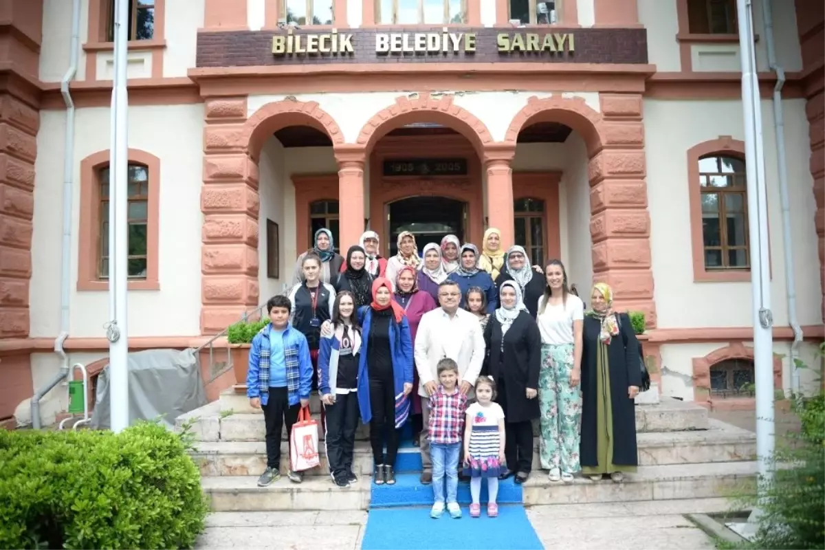 Mahalle Sakinlerinden Başkan Yağcı\'ya Teşekkür Ziyareti