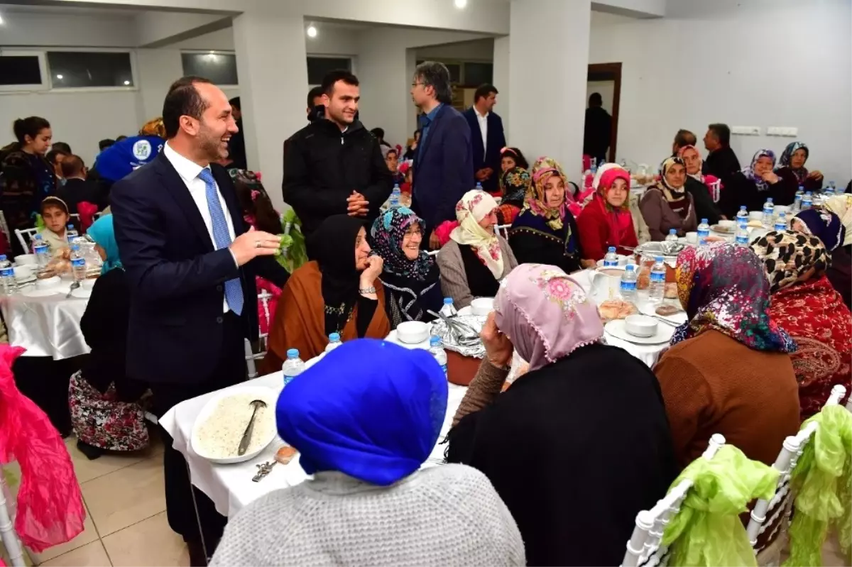 Ünye Belediyesinden Mahalle İftarları