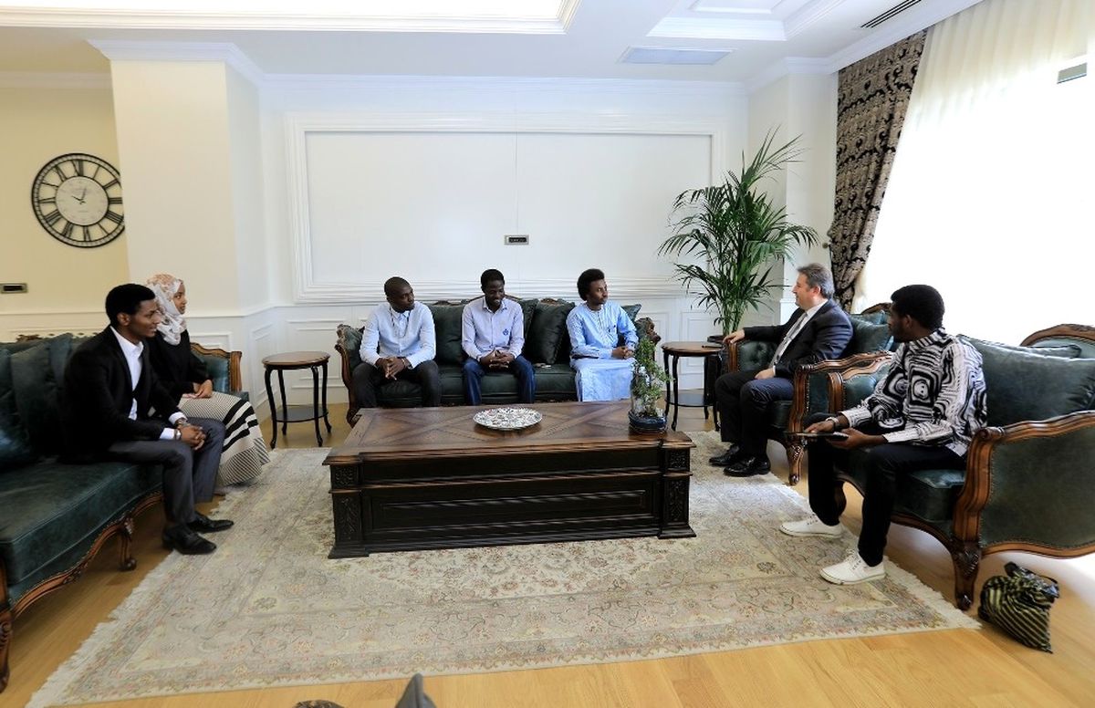 Afrikalı Öğrencilerden Başkan Palancıoğlu\'na Ziyaret
