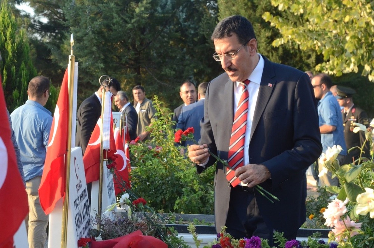Bakan Tüfenkci\'den Şehit Jandarma Yarbay Songül Yakut İçin Taziye Mesajı