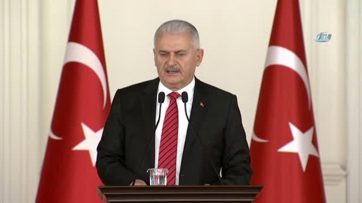 Başbakan Yıldırım: \'Her Darbe Döneminde Kapısı İlk Çalınanlar Sendikacılardır, Siyasetçilerdir\'