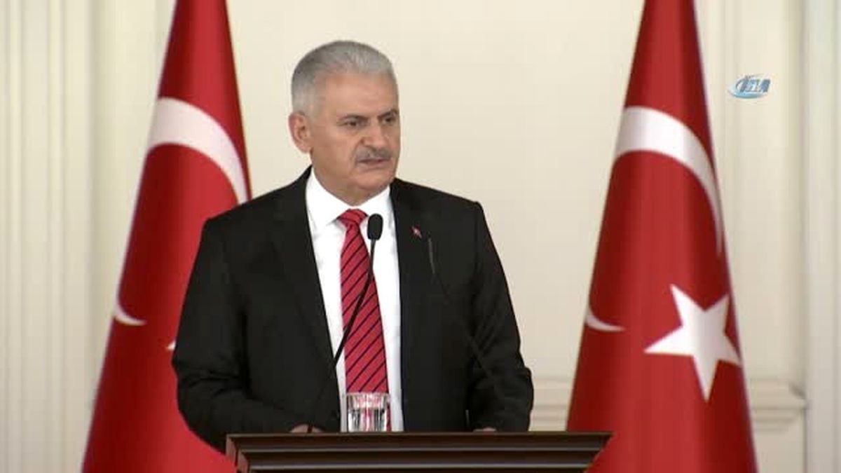 Başbakan Yıldırım: \'Her Darbe Döneminde Kapısı İlk Çalınanlar Sendikacılardır, Siyasetçilerdir\'