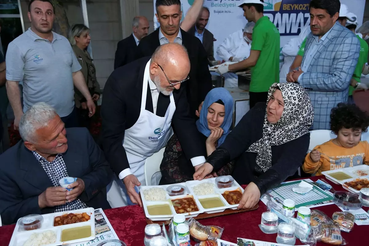 Beykoz Belediyesi, Komşuları İftar Sofrasında Buluşturdu