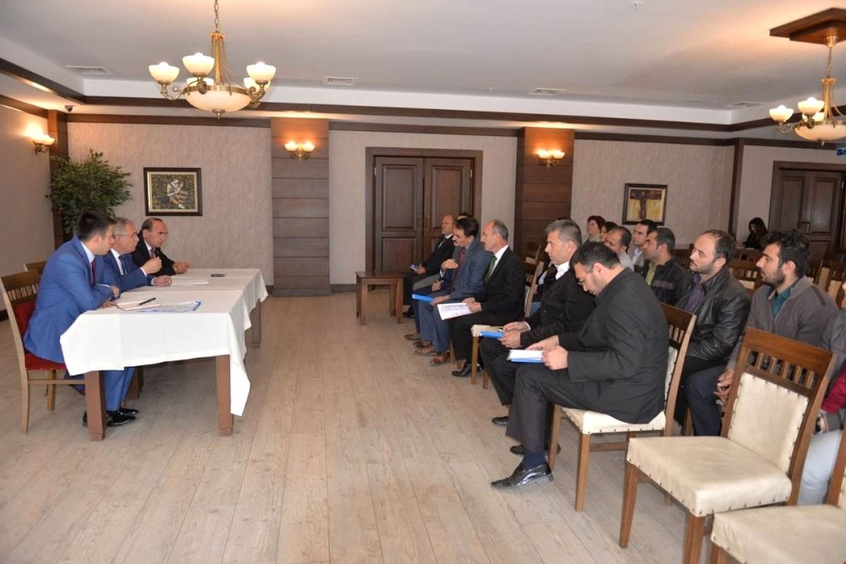 Çavdarhisar\'da Okul Aile Birliği Başkanlarıyla Buluştu