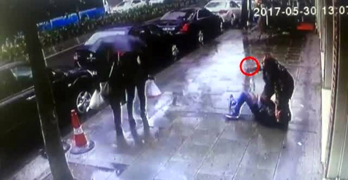Cezayirli Yankesici Suçüstü Yakalandı