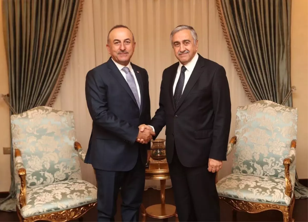 Cumhurbaşkanı Akıncı, Bakan Çavuşoğlu\'nu Kabul Etti