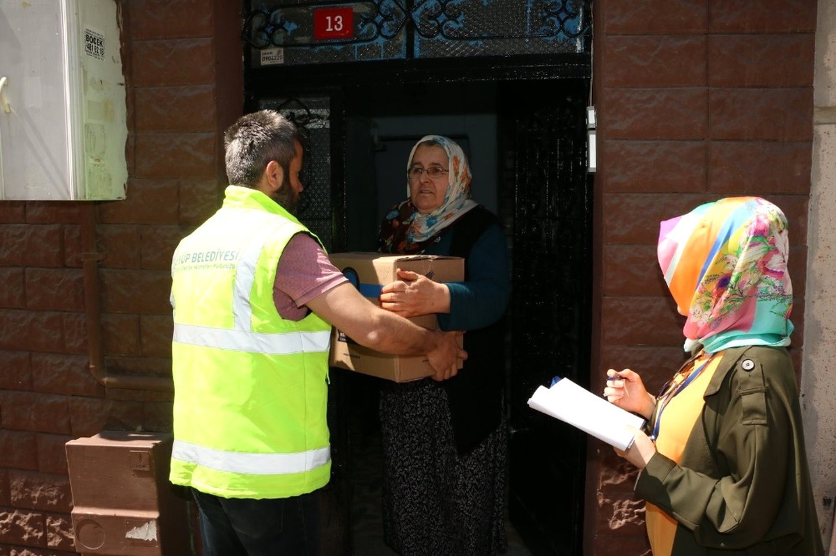 Eyüp Belediyesi Ramazan\'da Yüzleri Güldürüyor