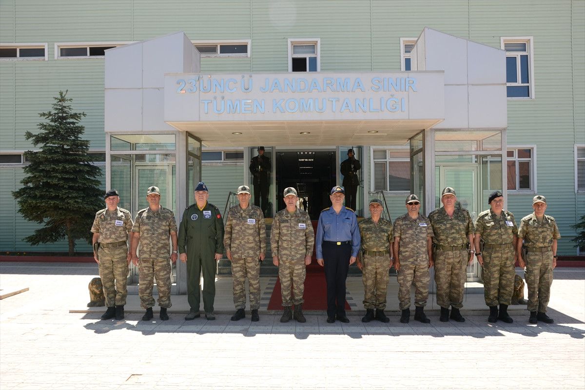 Genelkurmay Başkanı Orgeneral Akar Şırnak\'ta