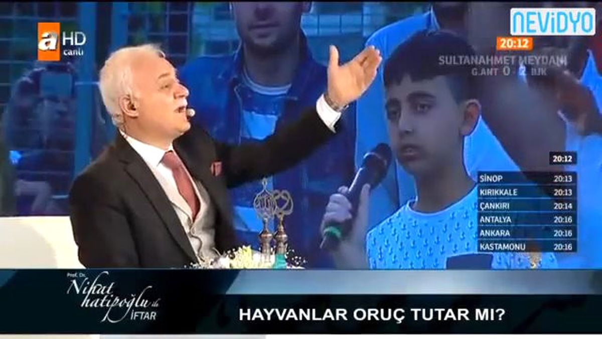 Nihat Hatipoğlu\'na Şaşırtan Soru: Hayvanlar Oruç Tutar Mı?