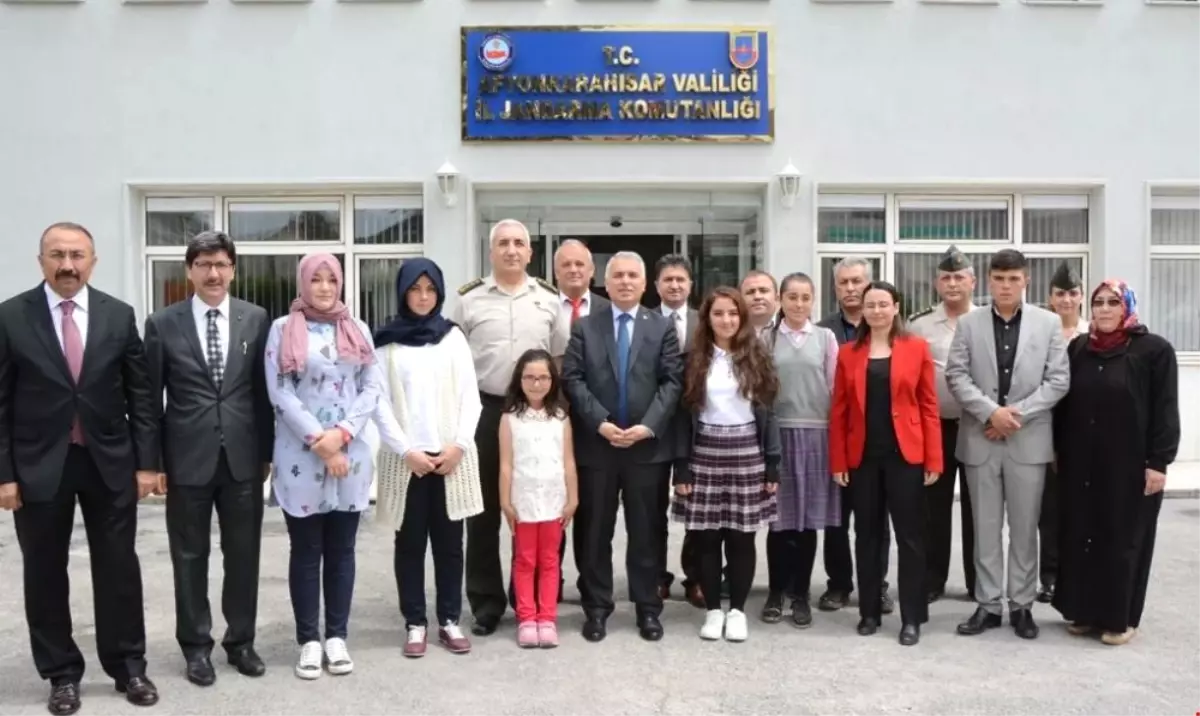 Öğrencilere "Jandarma\'nın 178. Kuruluş Yıl Dönümü" Ödülü