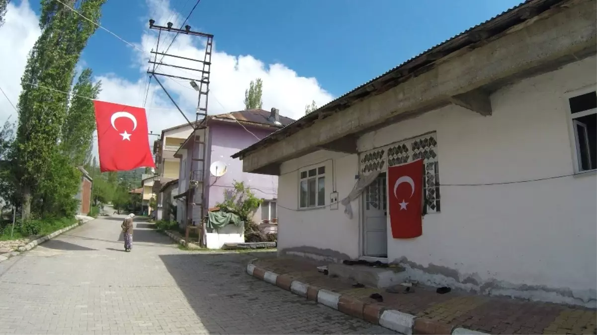 Şehit Tümgeneral Aydın\'ın Çileli Hayat Öyküsü