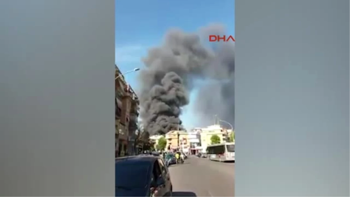Roma\'da Bir Garajda Meydana Gelen Patlama Korkuttu