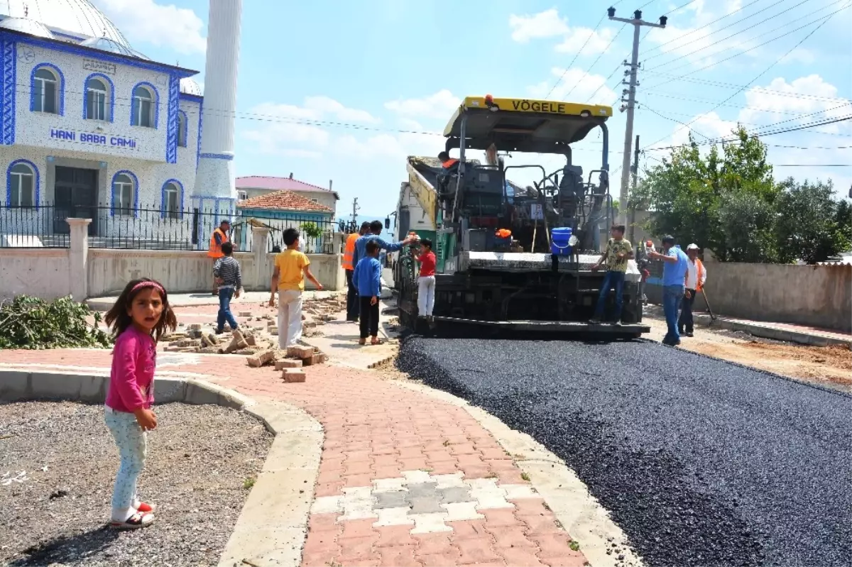 Torbalı\'da Asfaltlama Seferberliği