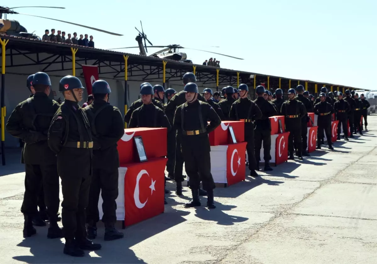 Törene Bakanlar ve Genelkurmay Başkanı da Katıldı