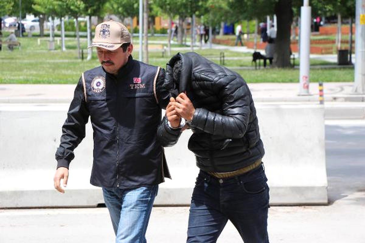 Askere Terör Örgütü Propagasından Gözaltı
