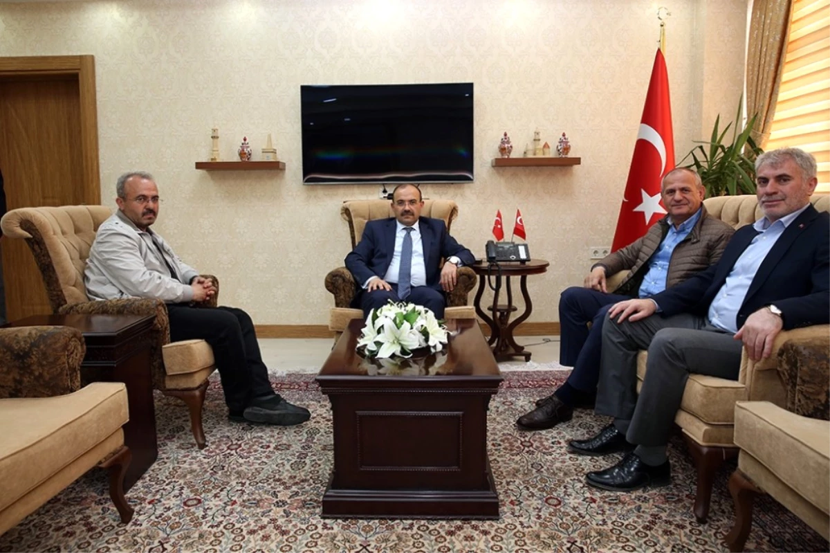 Başkan Mehmet Keleş, Vali İsmail Ustaoğlu\'nu Ziyaret Etti