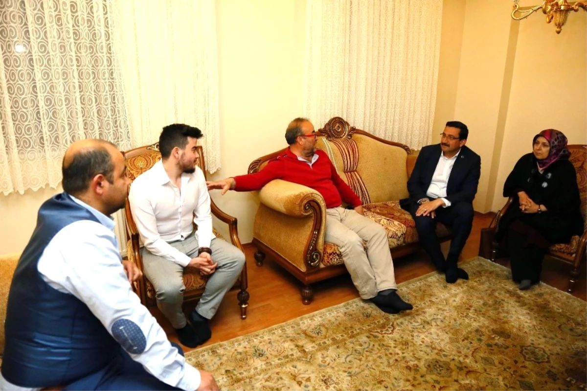 Başkan Mustafa Ak, 15 Temmuz Gazilerini Ziyaret Etti