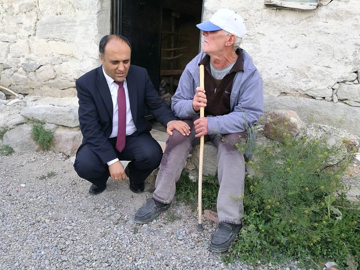 Başkan Özaltun\'dan Ramazan Ayında Çat Kapı Ev Ziyaretleri