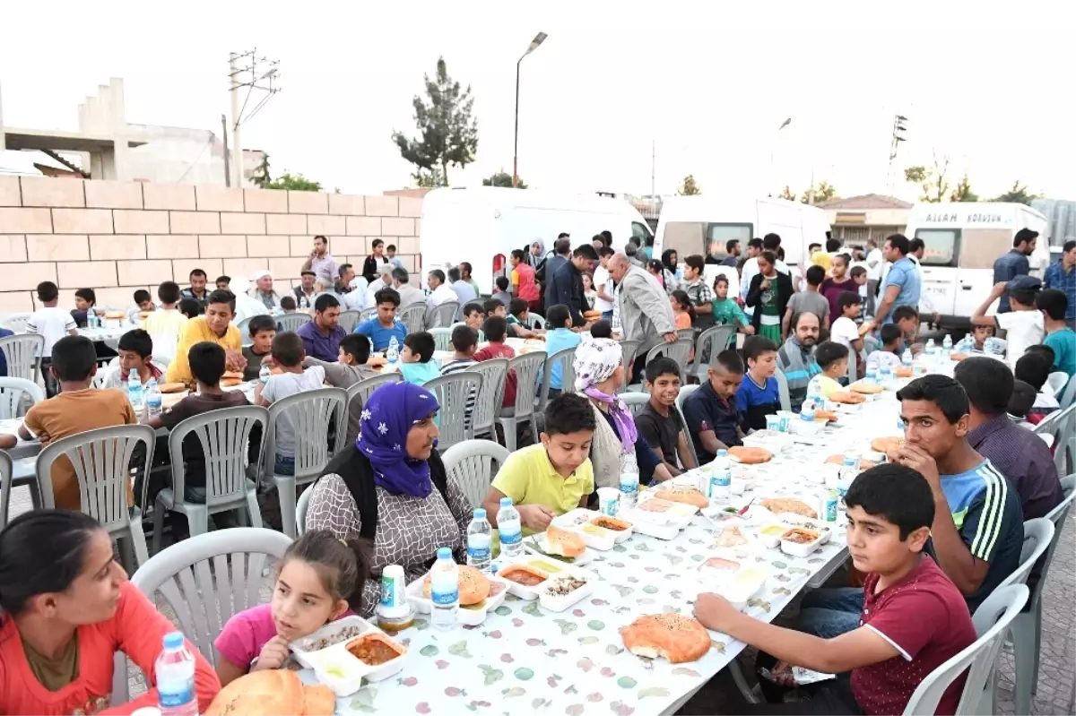 Büyükşehir, Viranşehir\'de İftar Davetini Sürdürdü